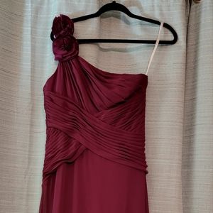EUC David's Bridal Burgandy Brideamaid/Formal dress Size 10